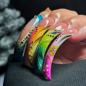 Colorful Stripe Gradient Curved Press-On Nails QX14