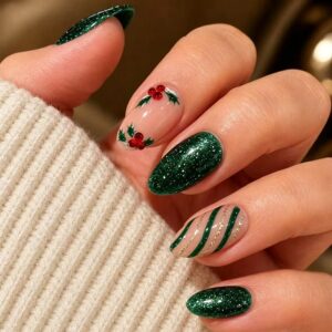 Green Glitter Cat-Eye Holly Christmas Press-On Nails 24 Piece Set JT-01-440