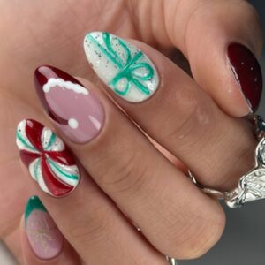 Almond Christmas Press-On Nails — Candy Canes, Bows and Fine Glitter Y1008