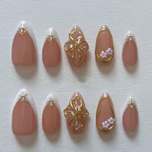 Five-Petal 3D Flower Nails - Short Almond Gold Line Press-Ons, 30pc