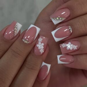 White Short Square Five-Petal Nails - Minimal Hand-Dotted Set, 24pc